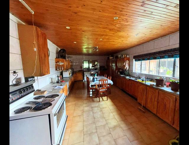 4 BEDROOM HOUSE FOR SALE IN MULLERSTUINE